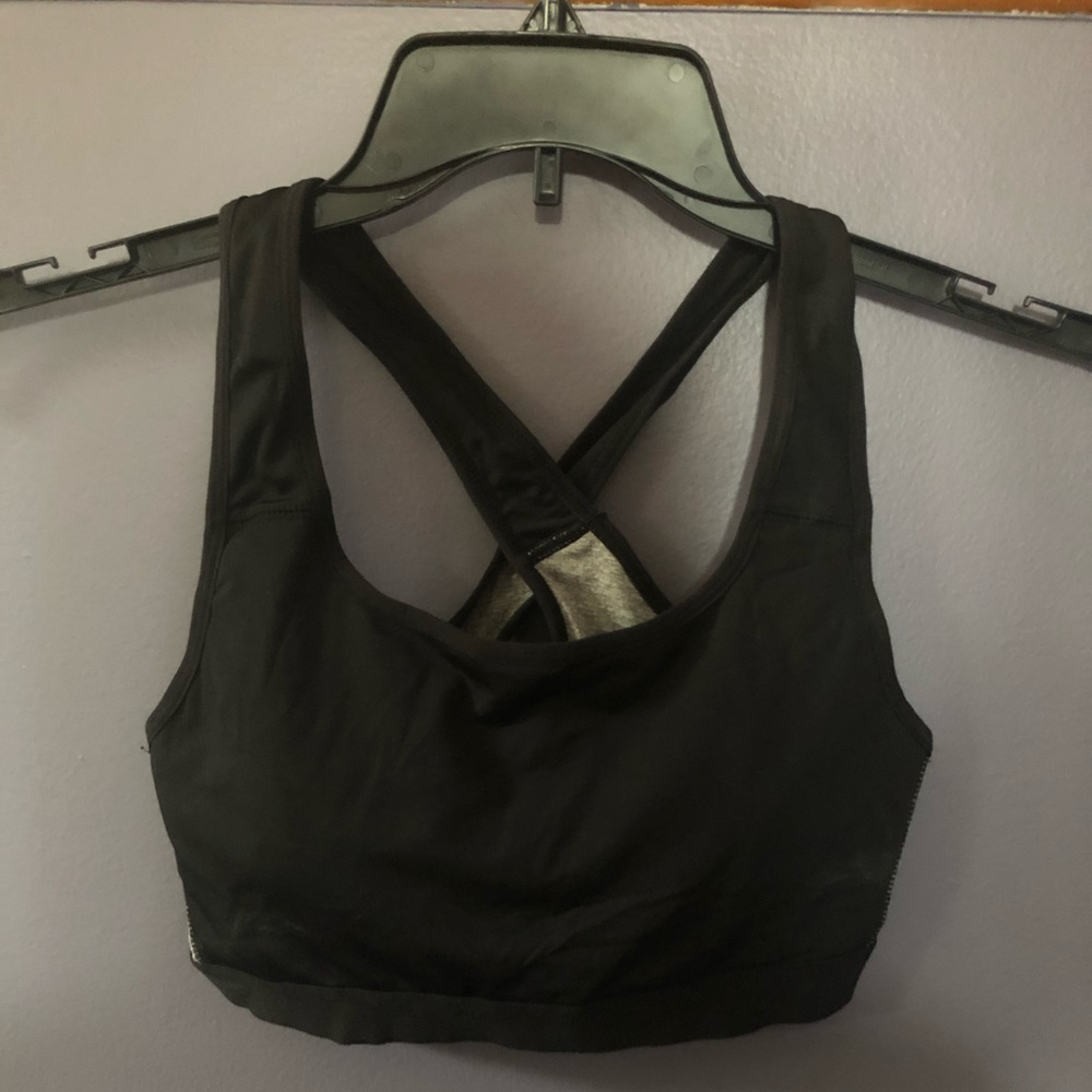 Sports bra
